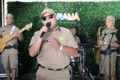 Banda da PMPR encanta público em apresentação inédita na Ilha do Mel