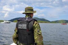 PMPR intensifica patrulhamento náutico para garantir proteção à fauna marinha no verão