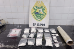 PMPR prende homem por tráfico de drogas e apreende porções de cocaína em Cascavel
