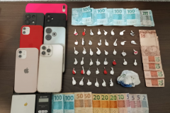 PMPR prende dois suspeitos por tráfico de drogas e cumpre mandado de prisão em Morretes