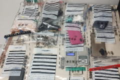 PMPR detém cinco pessoas por tráfico de drogas e apreende arma na Ilha dos Valadares, em Paranaguá