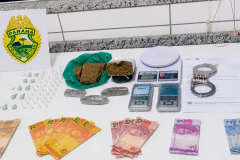PMPR e PCPR prendem três pessoas e apreendem drogas em Ortigueira