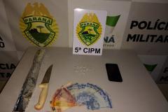 PM encaminha rapaz suspeito de tráfico em Cianorte; dinheiro e pedras de crack são apreendidos

