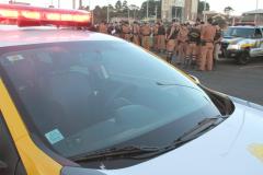 Em Foz do Iguaçu, policiais militares recuperam veículo e apreendem revólver e simulacro
