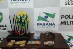 Em Londrina (PR), militares estaduais encaminham homem e apreendem arma e mais de R$ 8 mil