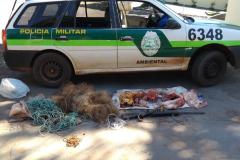 Redes, peixes vivos, animais silvestres abatidos, cartuchos e arma de fogo são apreendidos pelo BPAmb-FV

