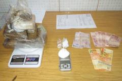 Família é encaminhada pela PM por tráfico de drogas em Campo Mourão