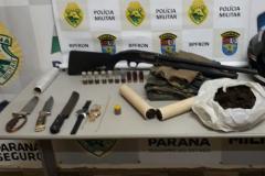 Espingarda, maconha e demais objetos são apreendidos pelo BPFron em Guaíra; jovem com dois mandados em aberto é capturado