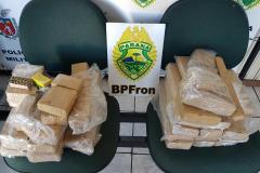 PM faz apreensão de drogas, munições e contrabando na fronteira do estado 