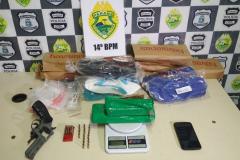 Suspeito com drogas e arma de fogo é preso pela PM em Foz do Iguaçu (PR), no Oeste do estado