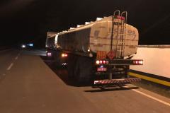 BPRv recupera carga de 45 mil litros de combustível na Lapa (PR)