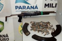 Dupla com fuzil e coletes balísticos é presa pela PM após acompanhamento tático no Norte do estado