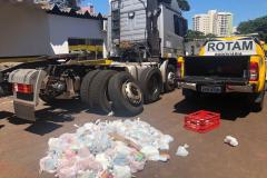 PM encontra objetos contrabandeados dentro de pneus automotivos em Cascavel (PR)