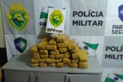 Adolescente é encaminhado por equipe do BPFron após ser flagrado com 38 quilos de maconha em Cascavel