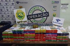 BPFron apreende quase 400 pacotes de essência para narguilé em operação na Ponte Internacional da Amizade, em Foz