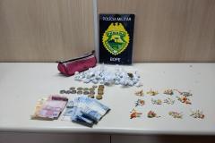 Adolescente é flagrado pelo BOPE com crack e maconha no Cajuru, em Curitiba