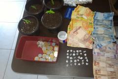 Em Toledo (PR), Polícia Militar apreende drogas e encaminha trio em ações distintas