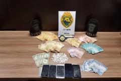Casal com Mandado de Prisão é encaminhado à delegacia em Fazenda Rio Grande