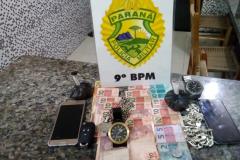Em Morretes, Polícia Militar apreende drogas, dinheiro e encaminha dois jovens à delegacia