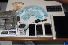 PM prende cinco homens e apreende maconha e dinheiro em Paranaguá, no Litoral do estado