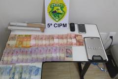 Em Cianorte, PM apreende quatro usuários de drogas e dois suspeitos de envolvimento com o tráfico