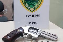 Em Campo Largo, PM apreende revólver e adolescente acaba apreendido