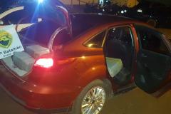 Mais de 260 quilos de maconha são apreendidos pela PM em Guaíra; carro é recuperado