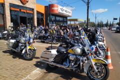 Escolta de motos do BPRv apoia passeio motocilístico em Cascavel (PR)