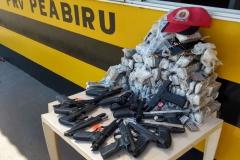 Arsenal de 13 pistolas e mais de 5,7 mil munições é apreendido durante fiscalização do BPRv na PR 317