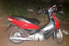 Condutor e garupa de motocicleta furtada são encaminhados em Londrina (PR)