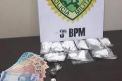 Em situações distintas, PM apreende arma, drogas e explosivos no Sudoeste do Estado 