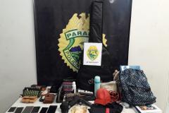 Trio pratica roubo e rastreador de celular entrega localização para a PM na CIC, em Curitiba