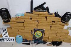 Cerca de 80 quilos de maconha são apreendidos pela RONE em Quatro Barras (RMC)