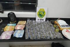 Abordagem resulta em mais de 160 buchas de maconha apreendidas em Londrina (PR)
