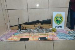 Quatro homens são presos por envolvimento com o tráfico de drogas em Maringá (PR)