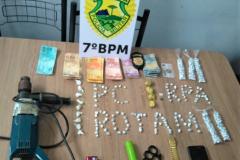Quase 400 pedras de crack são apreendidas em operação conjunta da PM com a Polícia Civil em Rondon, no Noroeste do estado