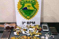  Por envolvimento com o tráfico de crack e maconha, cinco pessoas são encaminhadas em Itapejara D´Oeste (PR)