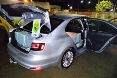 Veículo é apreendido pela PM em Clevelândia (PR) com 500 quilos de camarão 