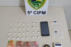 Um homem com envolvimento no tráfico de drogas é preso pela PM durante a operação “Junho Paraná Sem Drogas”, em Cianorte