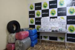 Na Fronteira do estado com o Paraguai, grande quantidade de anabolizantes é apreendida pela PM dentro de carro