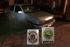 Ao tentar fugir de abordagem, homem bate com o veículo em viatura e BPFron apreende eletrônicos contrabandeados no Oeste do estado