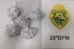 PM apreende 750 pedras de crack e encaminha homem à Delegacia no município da Lapa, no Sudeste do estado 