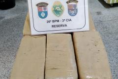 Quase 34 quilos de maconha foram retirados de circulação por policiais militares de Reserva (PR)