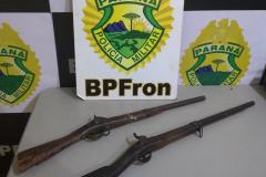 Em ações distintas, BPFron apreende duas armas de fogo e maconha no Oeste do estado