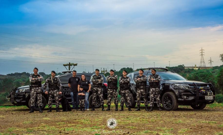 Choque faz surpresa em festa de aniversário de menina que sonha ser policial em Guarapuava (PR)