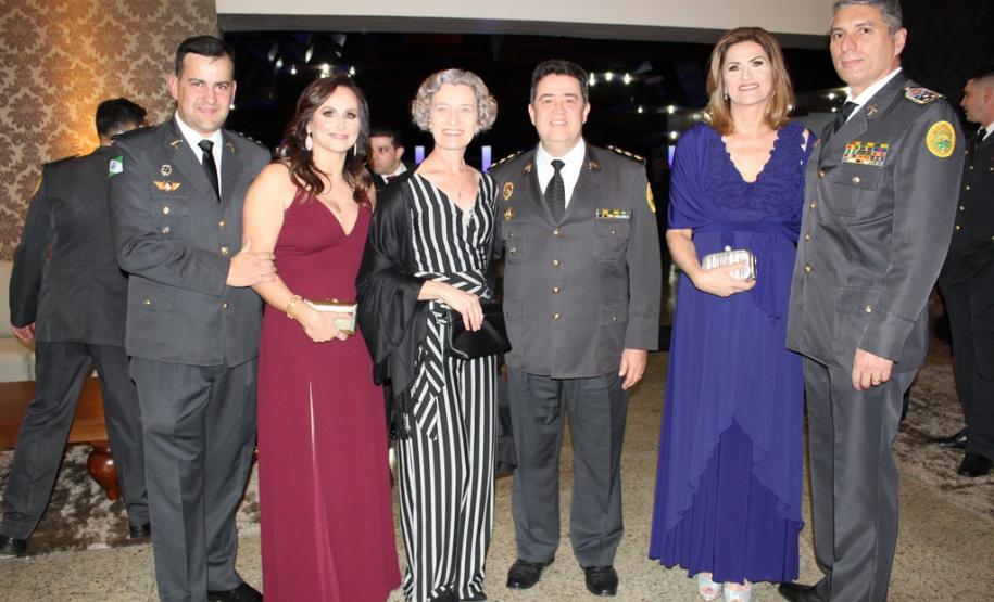 14ª edição do Baile de Gala de Pato Branco tem 700 convidados em comemoração aos 165 anos da Polícia Militar