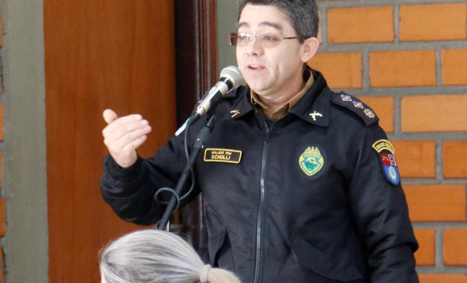 Batalhão da PM promove café da manhã e homenageia policiais militares em Ponta Grossa (PR)