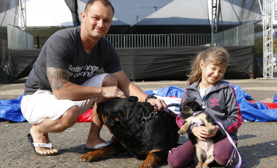 Equipe do Choque da PM de Ponta Grossa (PR) promove 1ª Cãominhada no Parque Ambiental