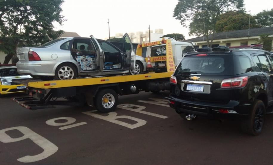Em ações distintas, PM de Toledo (PR) prende dois homens e apreende caixas de cigarros e cocaína