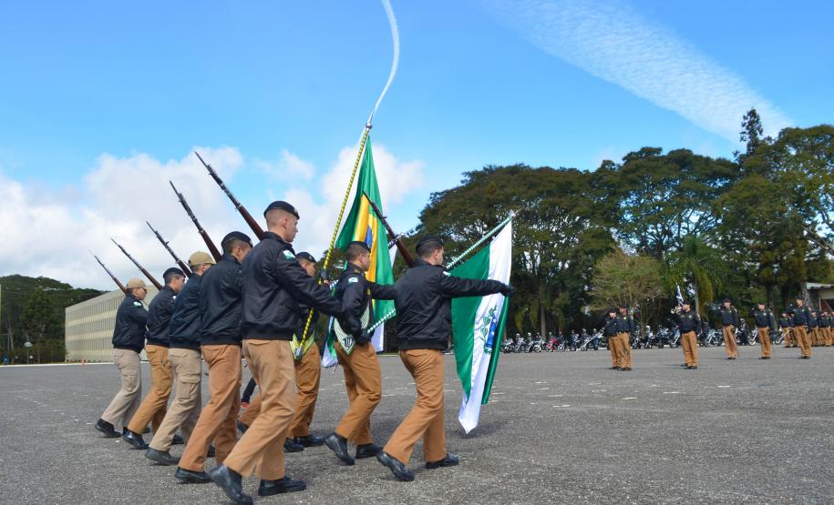 Almoço da Velha Guarda reúne 90 policiais militares da Reserva Remunerada na APMG